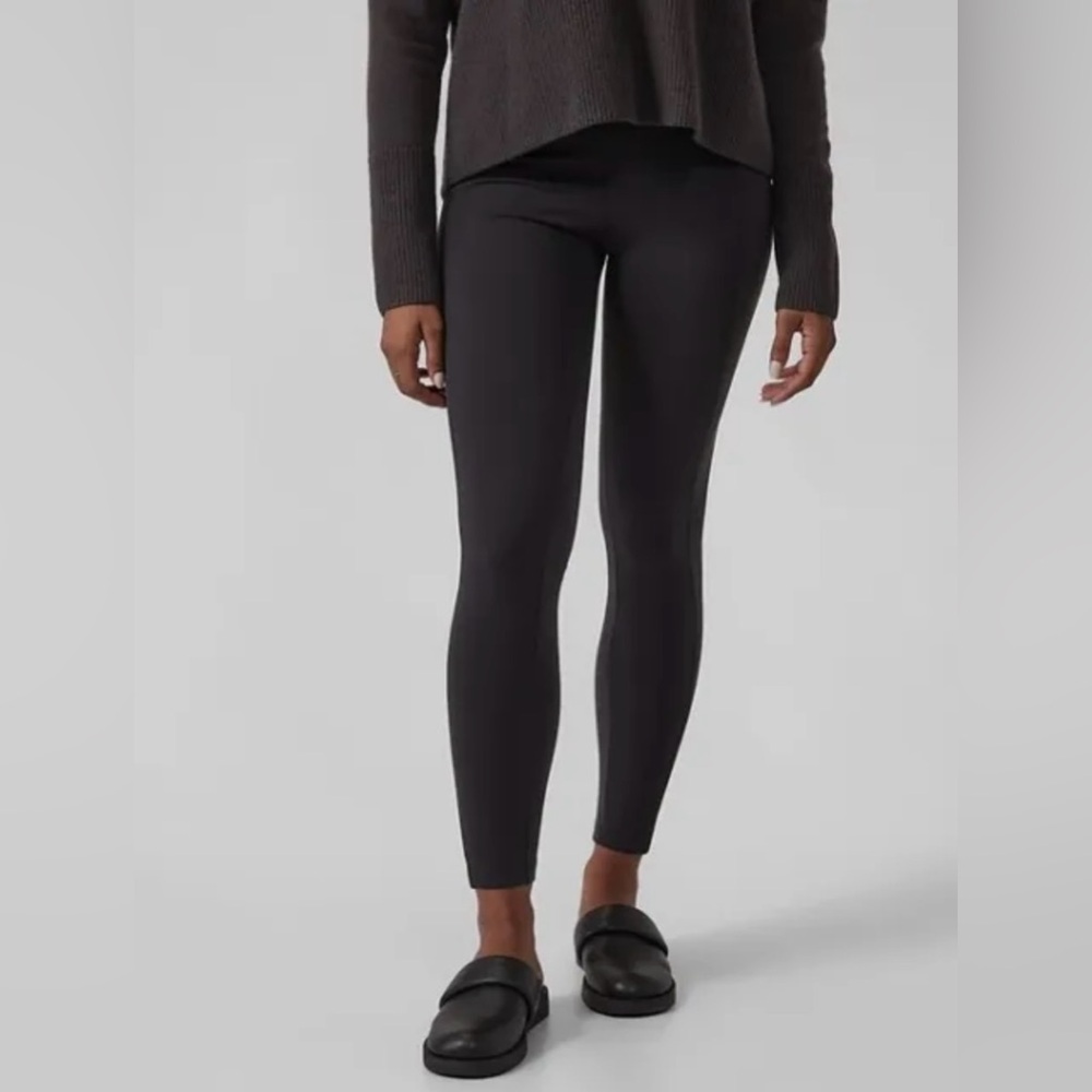 Athleta Delancey Street Tight Size Small